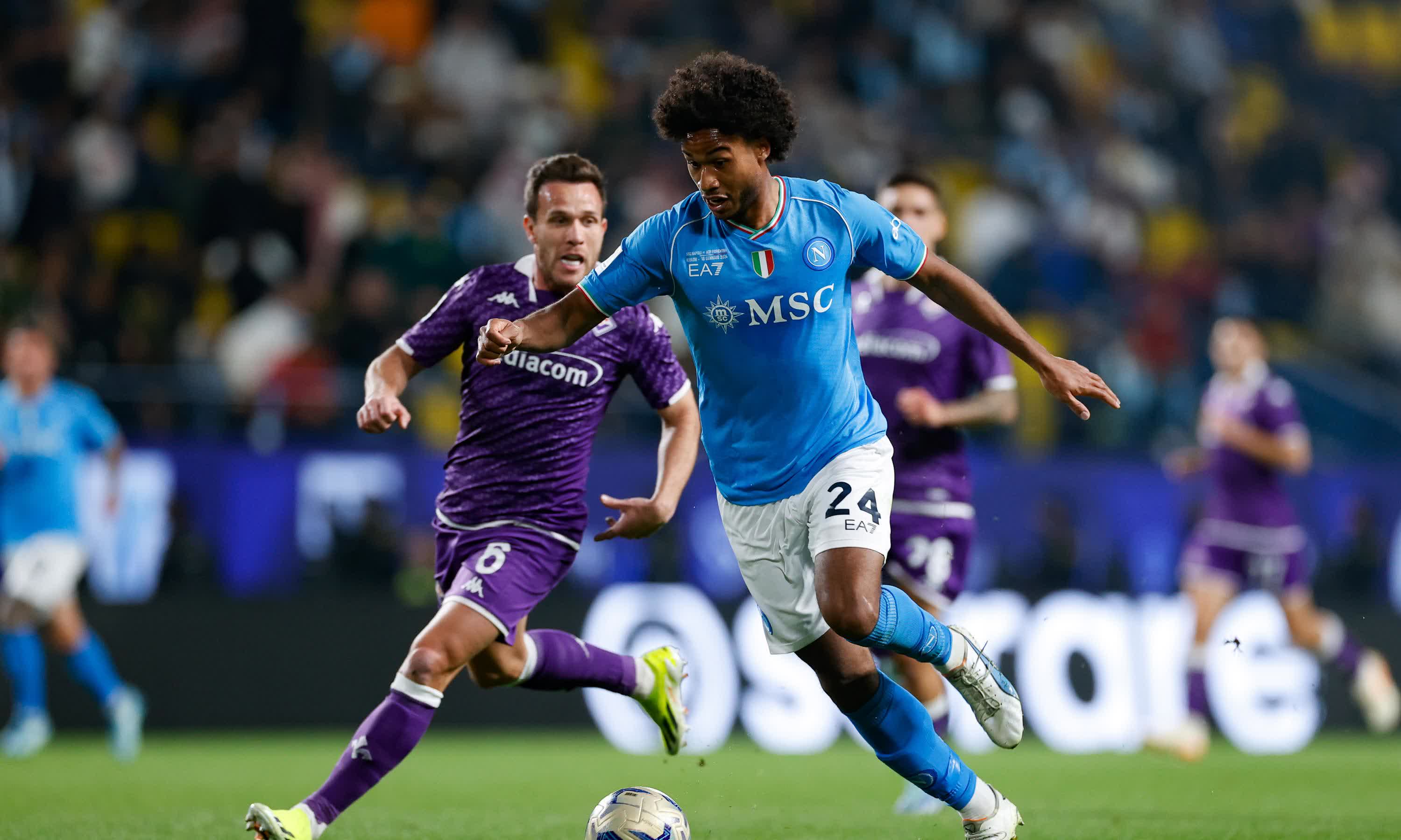 爱游戏在线-包含欧联赛后再迎强敌，比利亚雷亚尔单刀错失，主帅态度：悬念犹存，轮换策略成焦点的词条